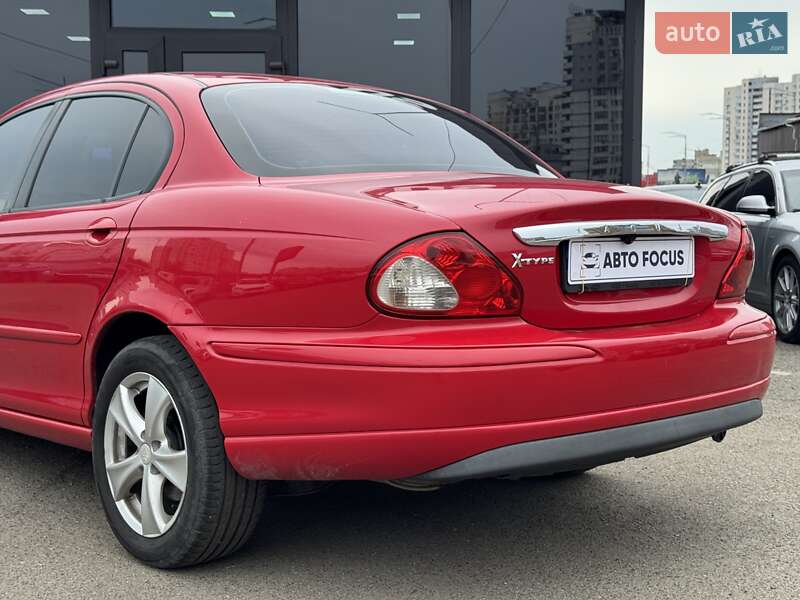 Седан Jaguar X-Type 2004 в Києві