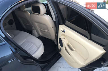 Седан Jaguar X-Type 2001 в 