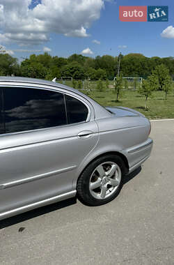 Седан Jaguar X-Type 2004 в 