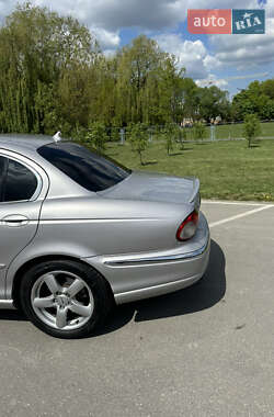 Седан Jaguar X-Type 2004 в 