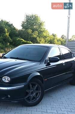 Седан Jaguar X-Type 2001 в 