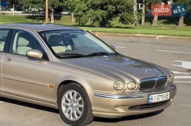 Седан Jaguar X-Type 2002 в 
