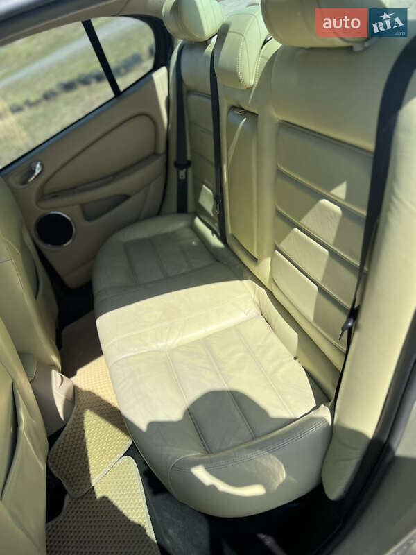 Седан Jaguar X-Type 2006 в Львове