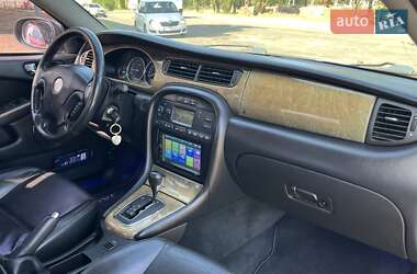 Седан Jaguar X-Type 2001 в 