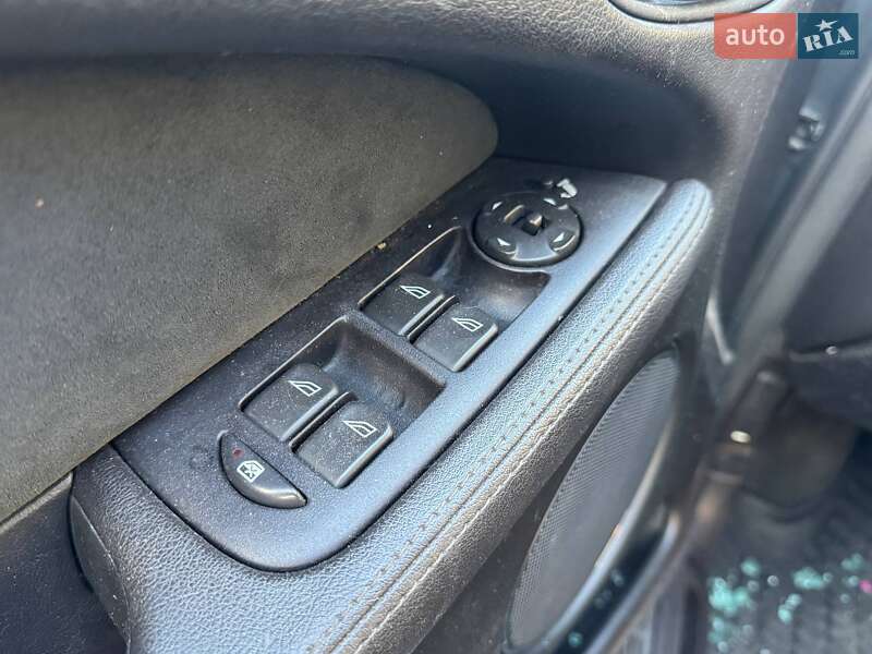 Универсал Jaguar X-Type 2004 в Киеве