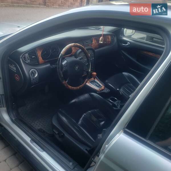 Седан Jaguar X-Type 2006 в Рівному