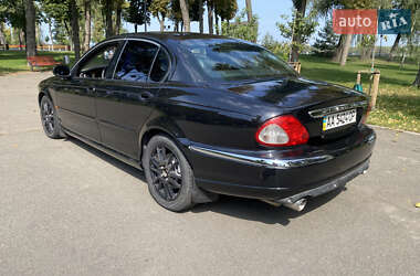 Седан Jaguar X-Type 2001 в 