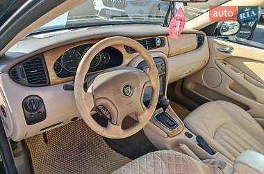 Седан Jaguar X-Type 2001 в 
