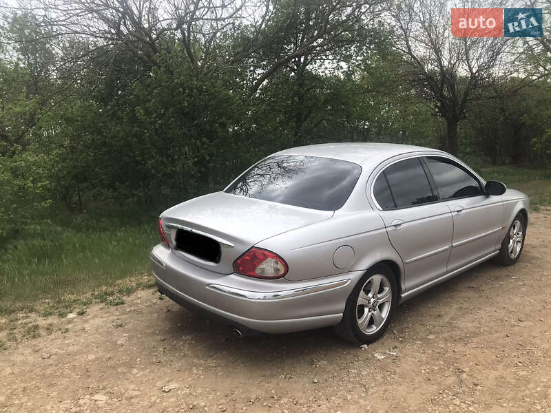Седан Jaguar X-Type 2001 в Одессе
