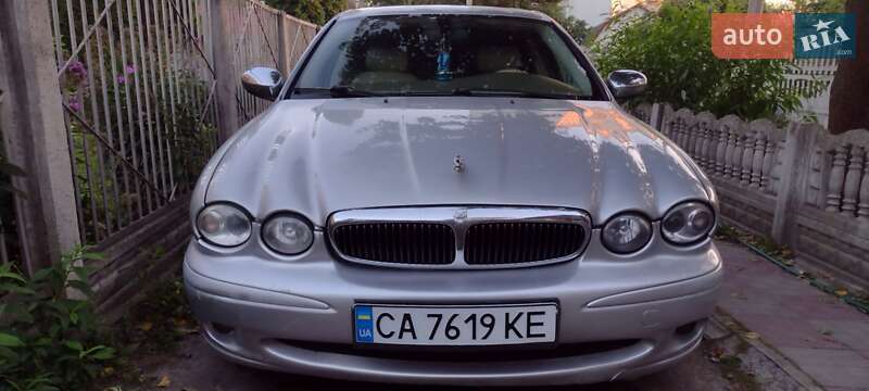 Седан Jaguar X-Type 2002 в Бердичеві