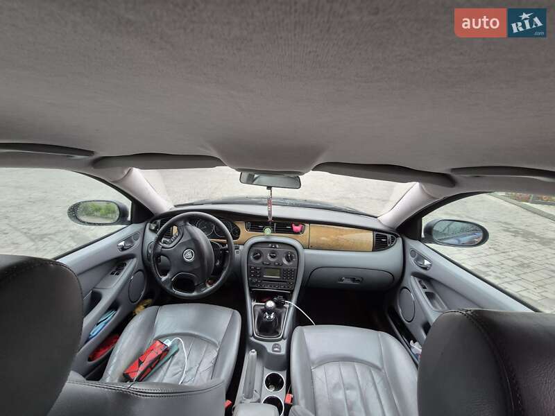 Седан Jaguar X-Type 2004 в Львове