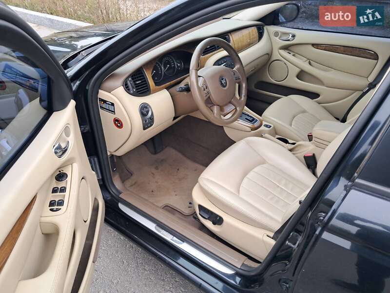 Седан Jaguar X-Type 2007 в Києві