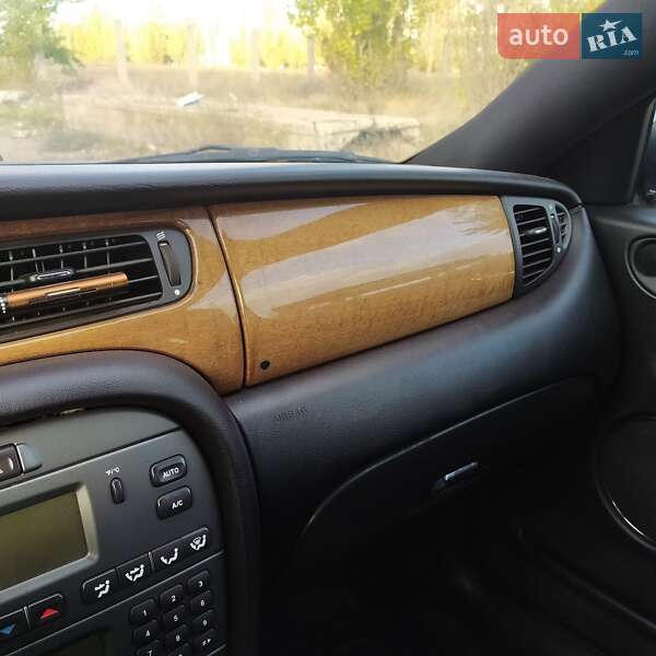 Седан Jaguar X-Type 2006 в Белгороде-Днестровском