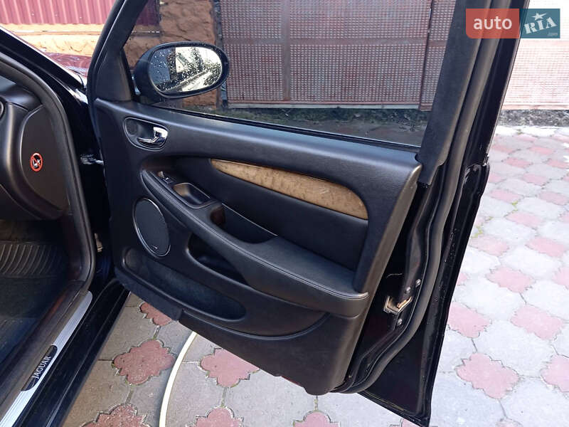 Седан Jaguar X-Type 2006 в Хмельницком