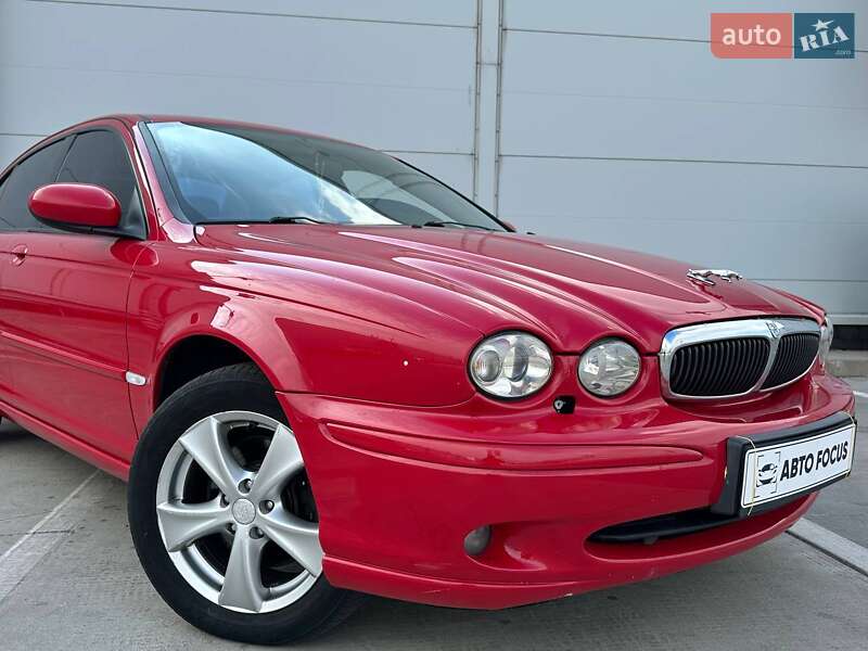 Седан Jaguar X-Type 2004 в Киеве