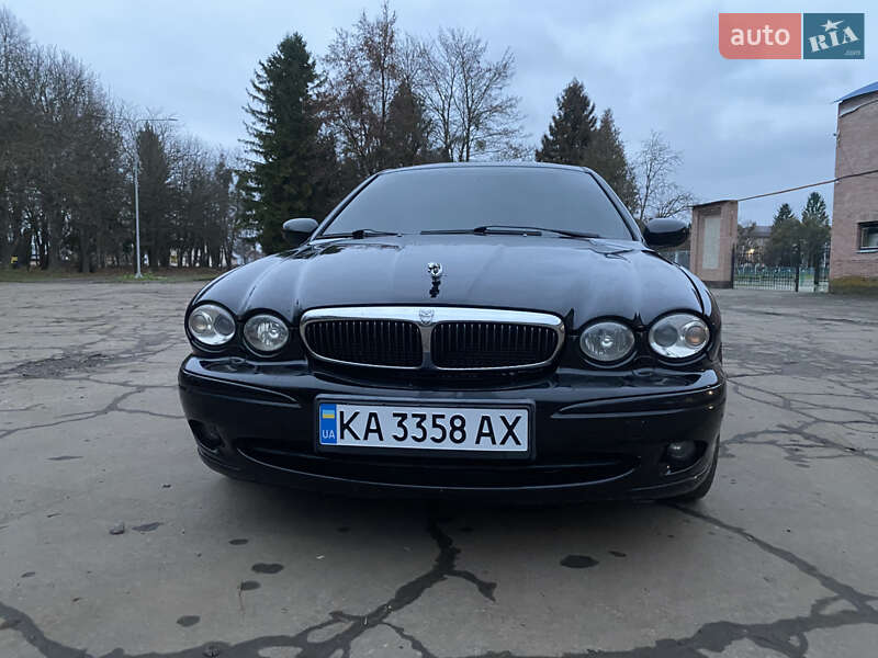 Седан Jaguar X-Type 2006 в Дубно