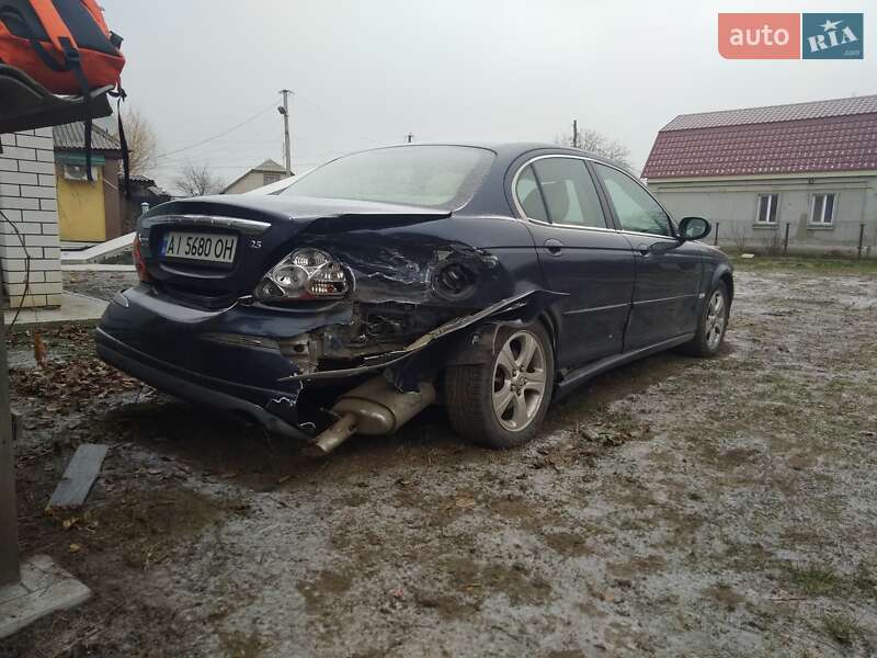 Седан Jaguar X-Type 2006 в Смеле
