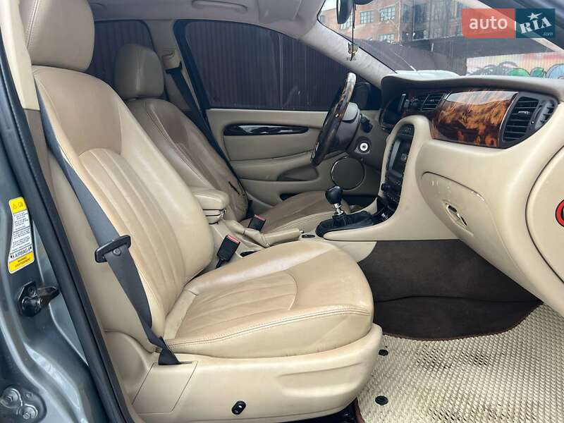 Седан Jaguar X-Type 2005 в Киеве