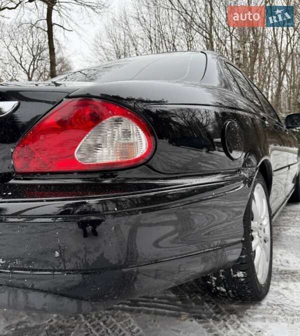 Седан Jaguar X-Type 2004 в Дрогобыче