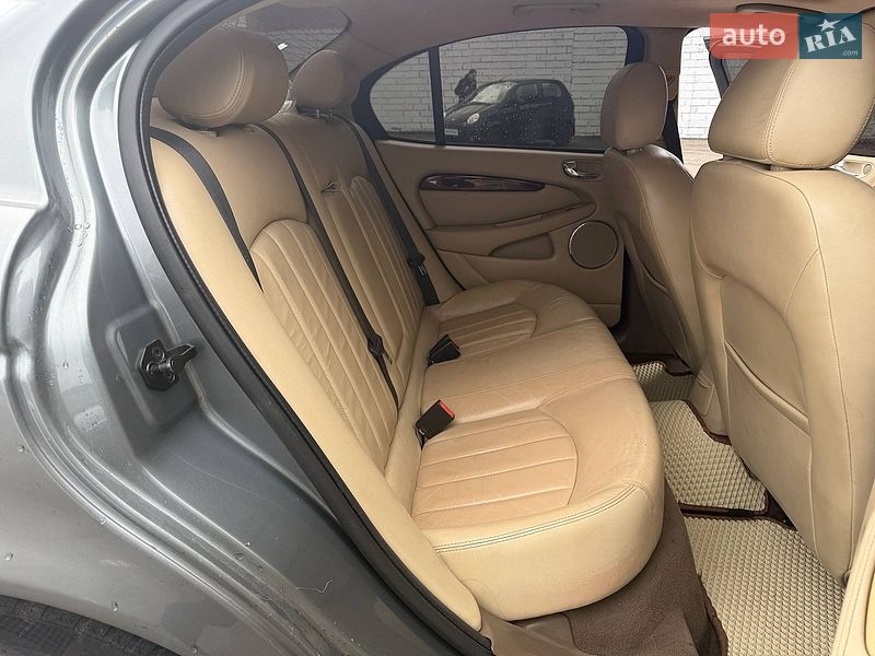 Седан Jaguar X-Type 2005 в Киеве