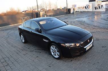 Седан Jaguar XE 2018 в Ивано-Франковске