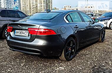 Седан Jaguar XE 2017 в Киеве