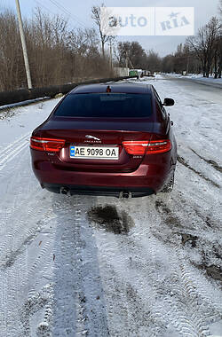 Седан Jaguar XE 2016 в Желтых Водах