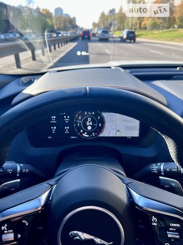 Седан Jaguar XE 2021 в Киеве