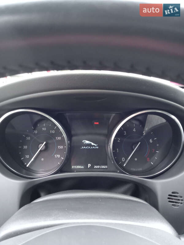 Седан Jaguar XE 2016 в Ивано-Франковске