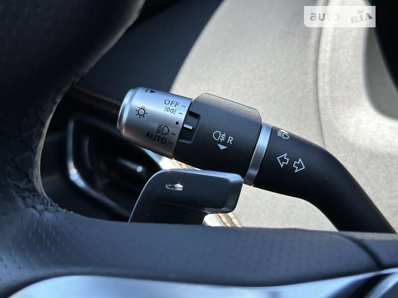 Седан Jaguar XE 2020 в Киеве