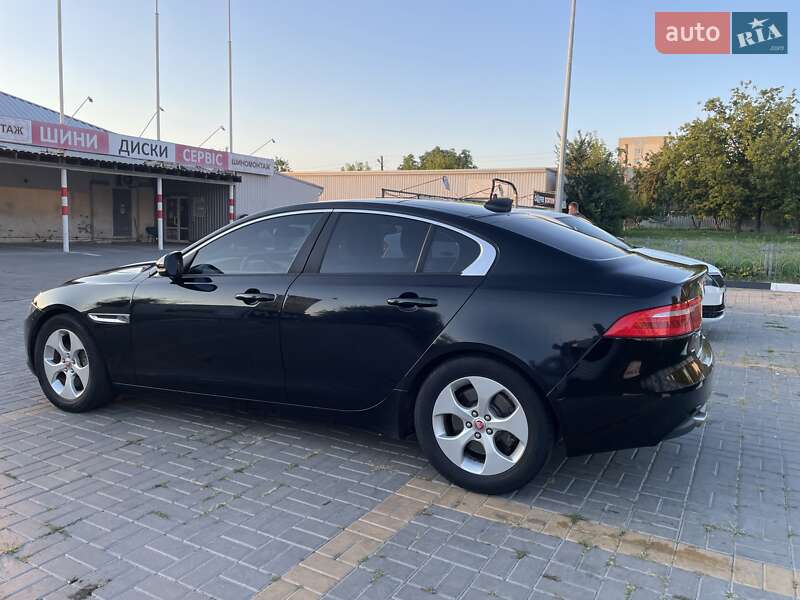 Седан Jaguar XE 2017 в Харькове