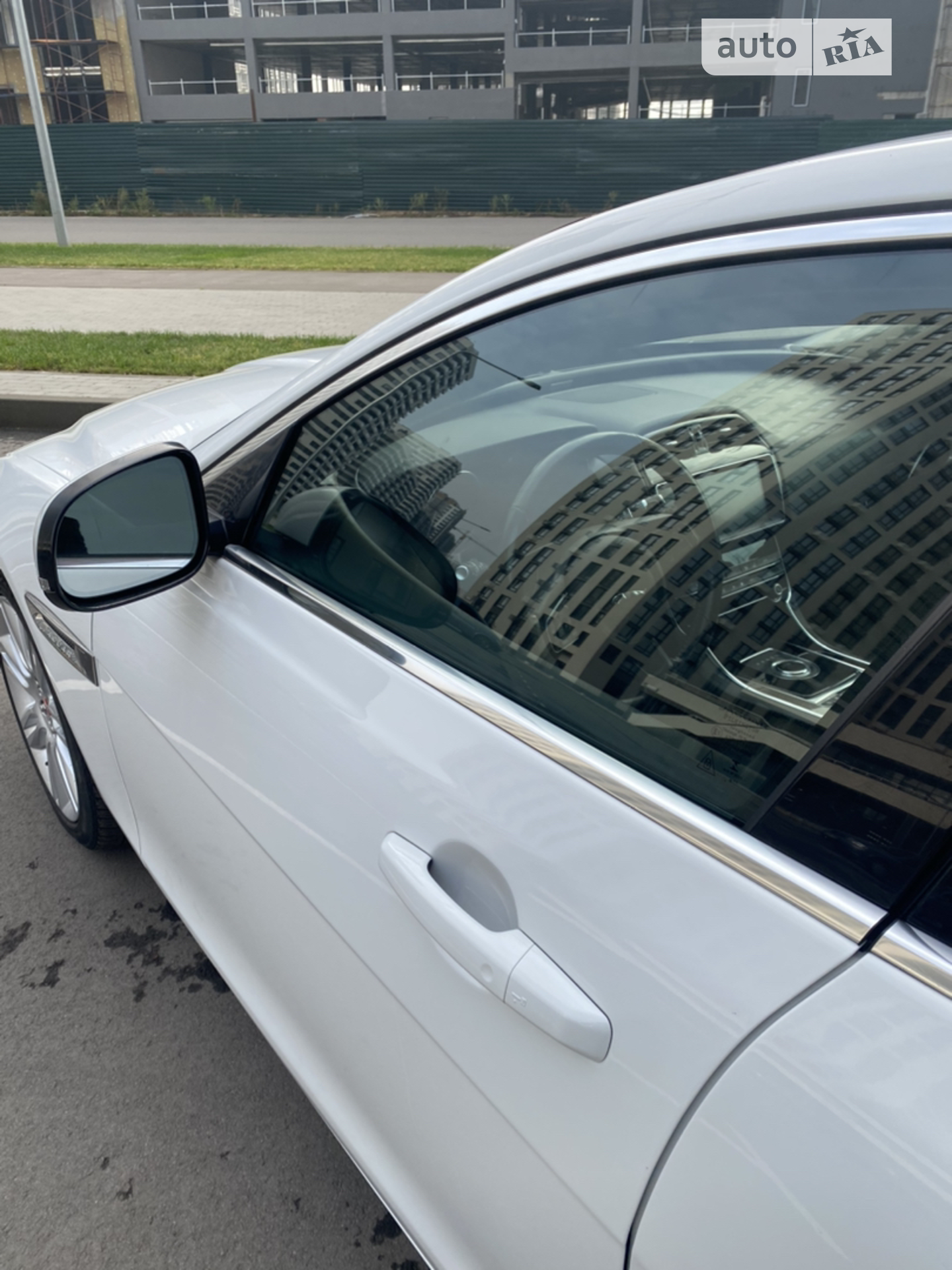 2019 Jaguar XE - мініатюра 5