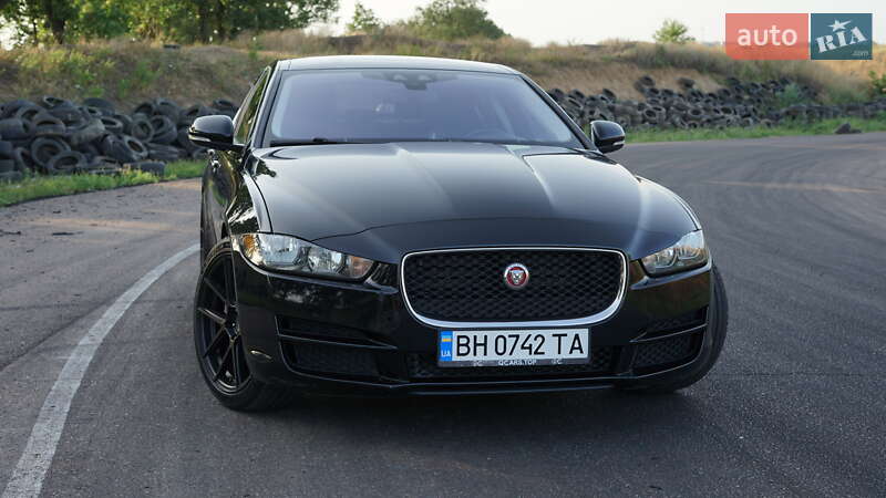 Седан Jaguar XE 2017 в Одессе
