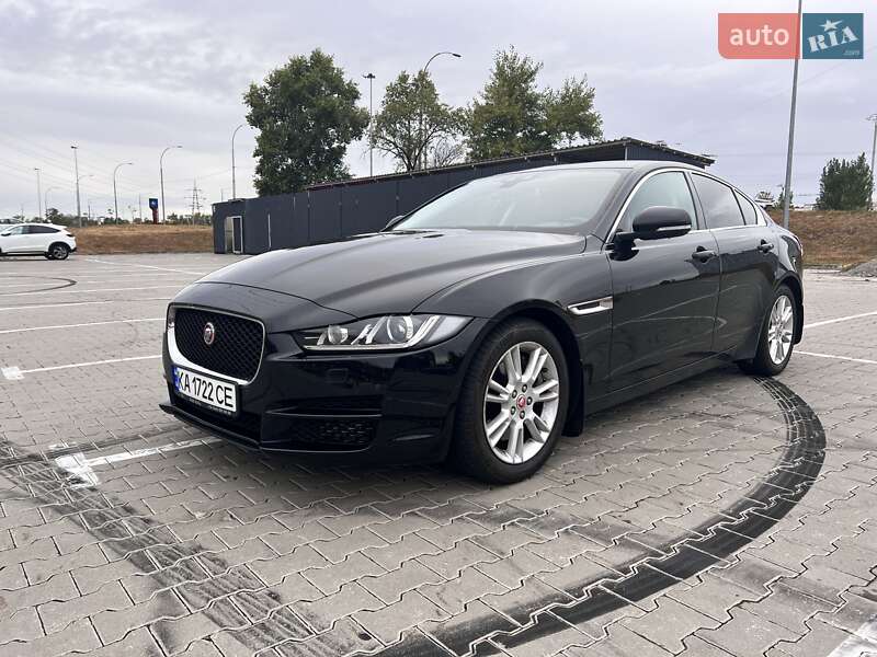 Седан Jaguar XE 2017 в Полтаве