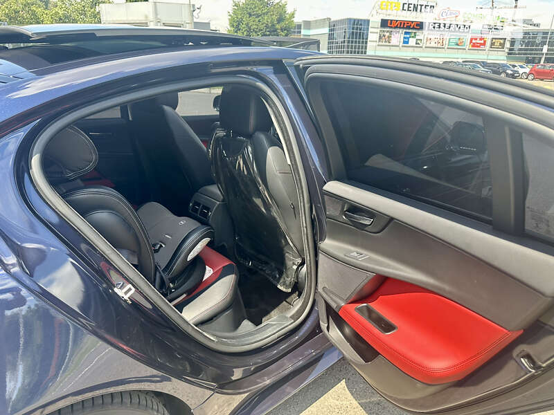 Седан Jaguar XE 2015 в Одессе