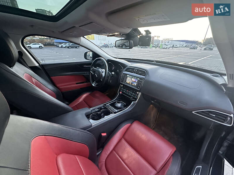 Седан Jaguar XE 2015 в Одессе