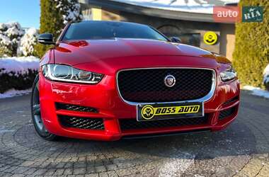 Седан Jaguar XE 2018 в Львові