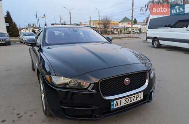 Седан Jaguar XE 2016 в Білій Церкві