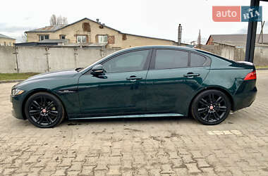 Седан Jaguar XE 2016 в Хмельницькому