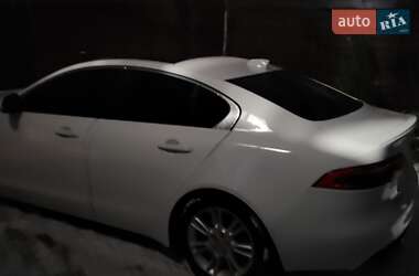 Седан Jaguar XE 2016 в Киеве