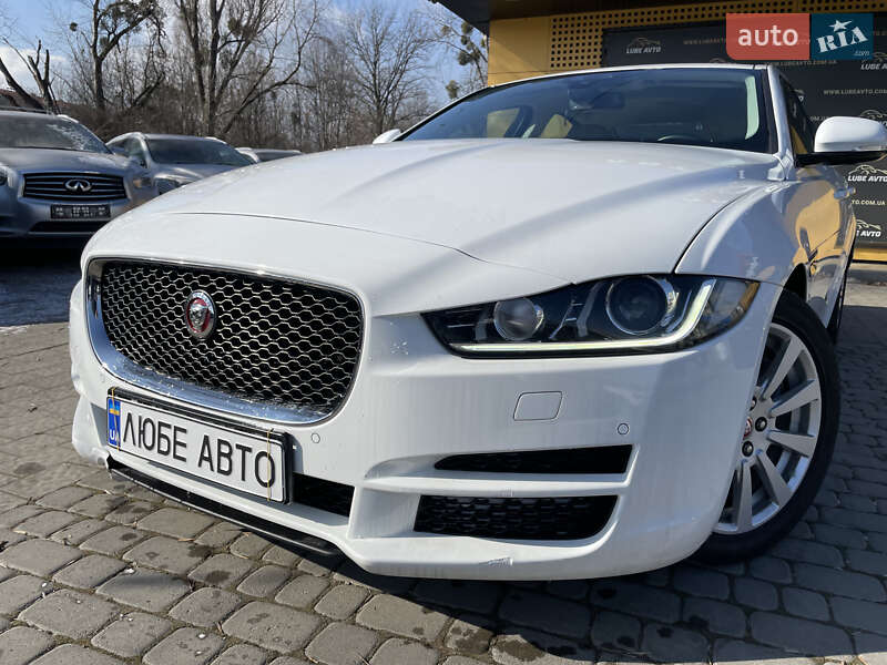 Jaguar XE 2016