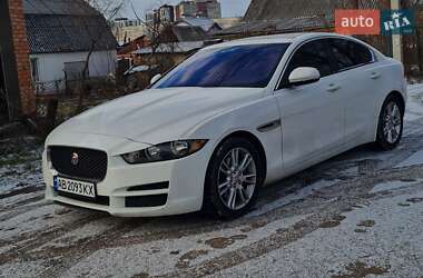 Седан Jaguar XE 2016 в Вінниці