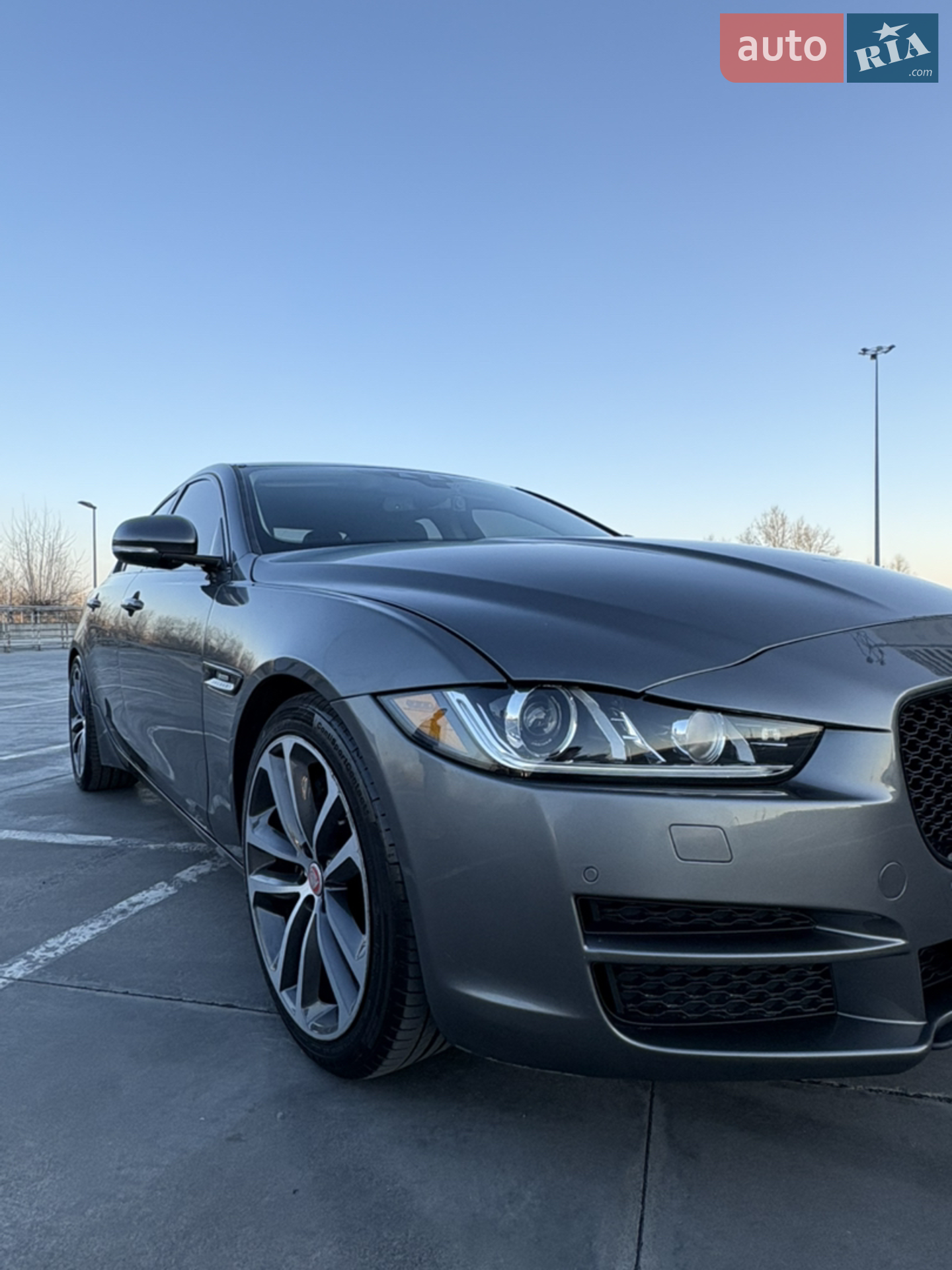 2016 Jaguar XE - мініатюра 8