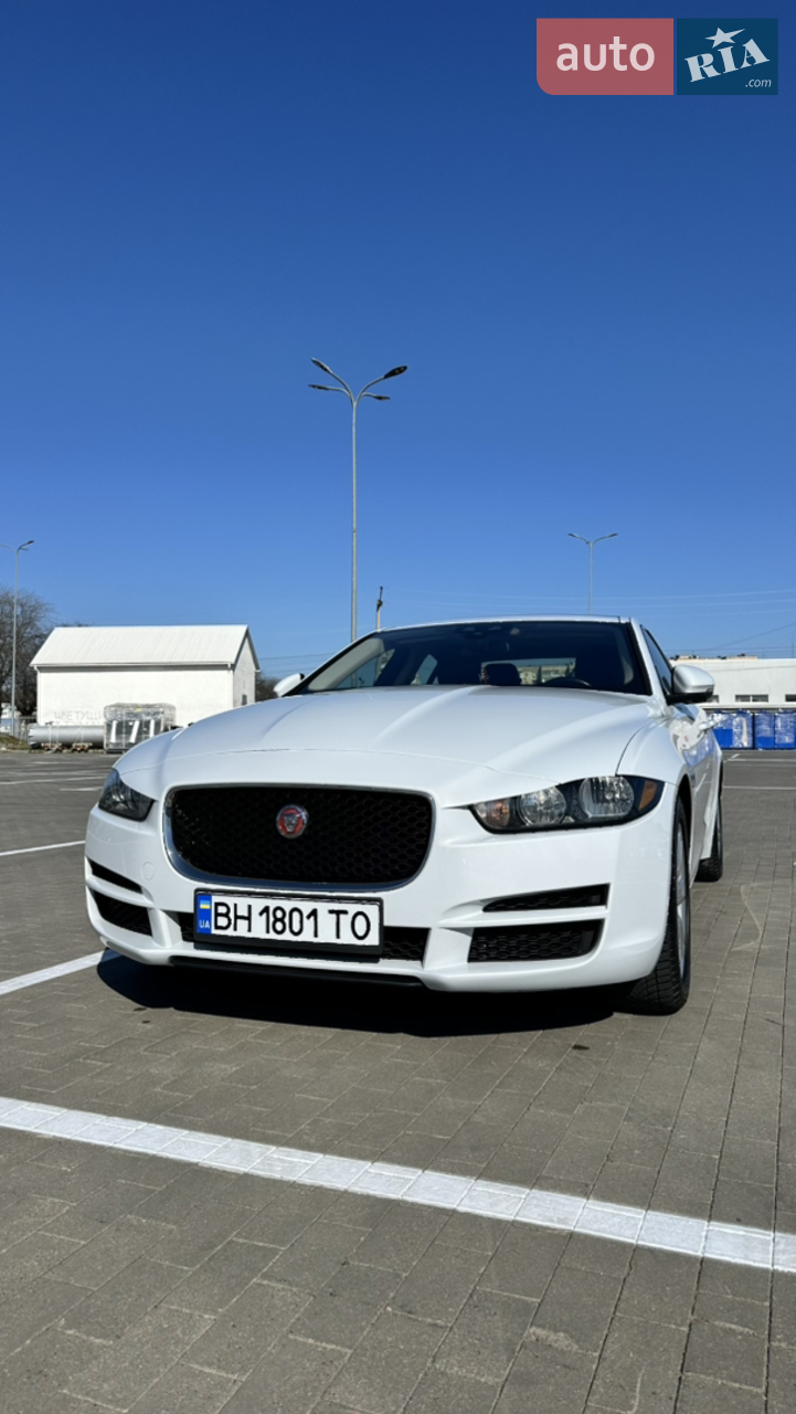 2016 Jaguar XE - мініатюра 31