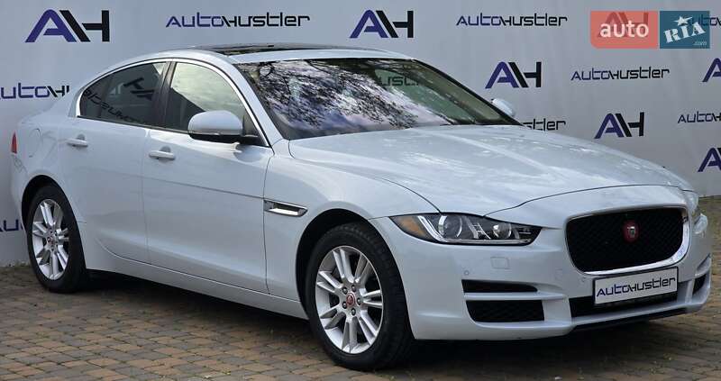 Седан Jaguar XE 2018 в Киеве