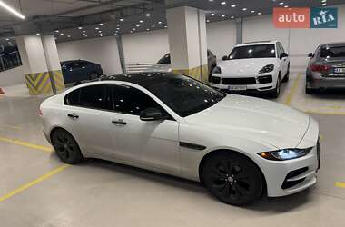 Седан Jaguar XE 2019 в Киеве