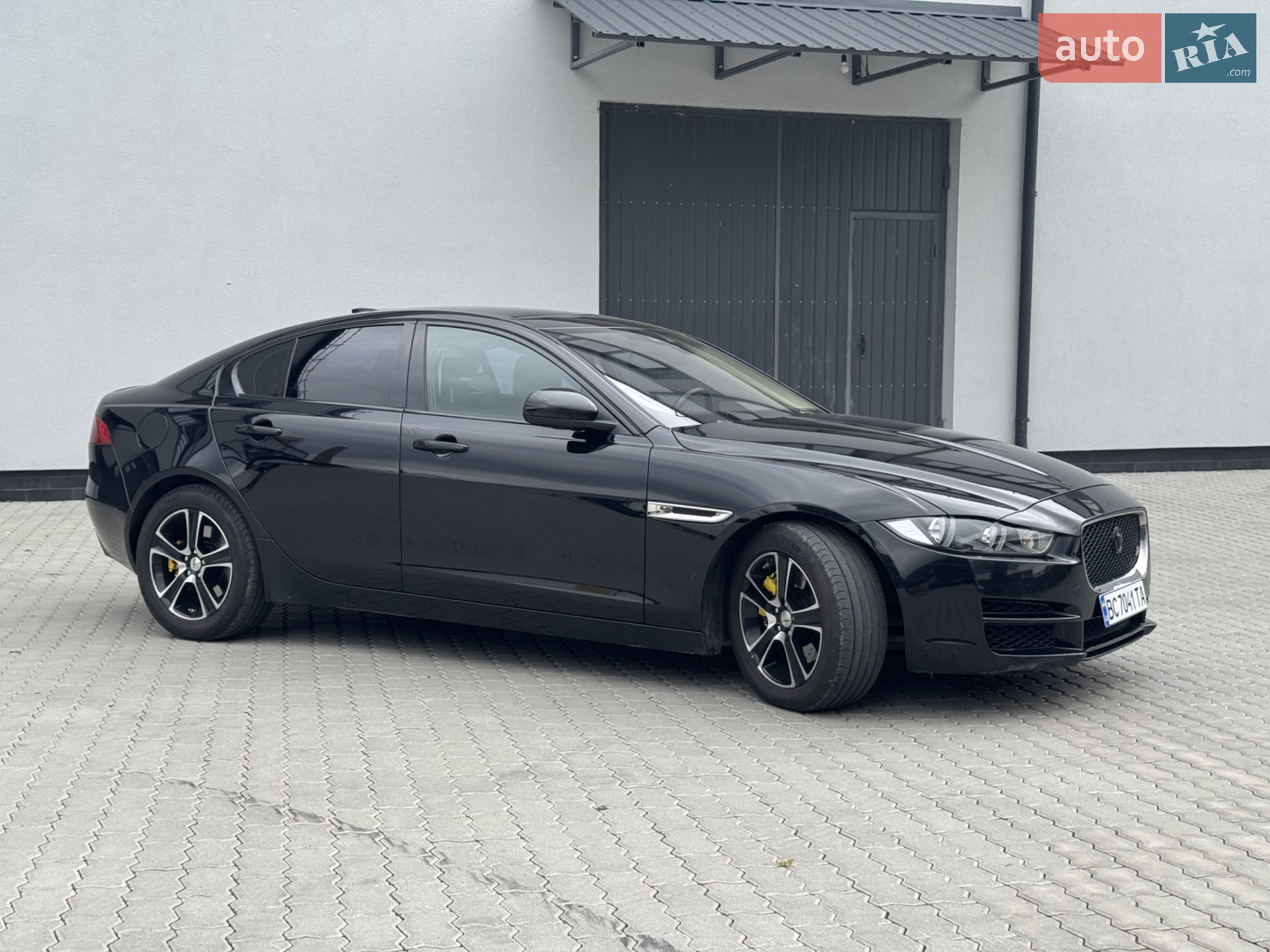 2017 Jaguar XE - мініатюра 6