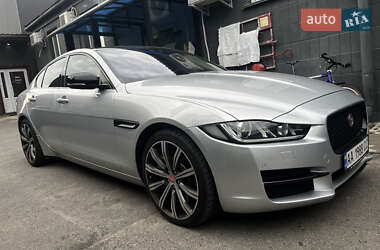 Седан Jaguar XE 2016 в Киеве