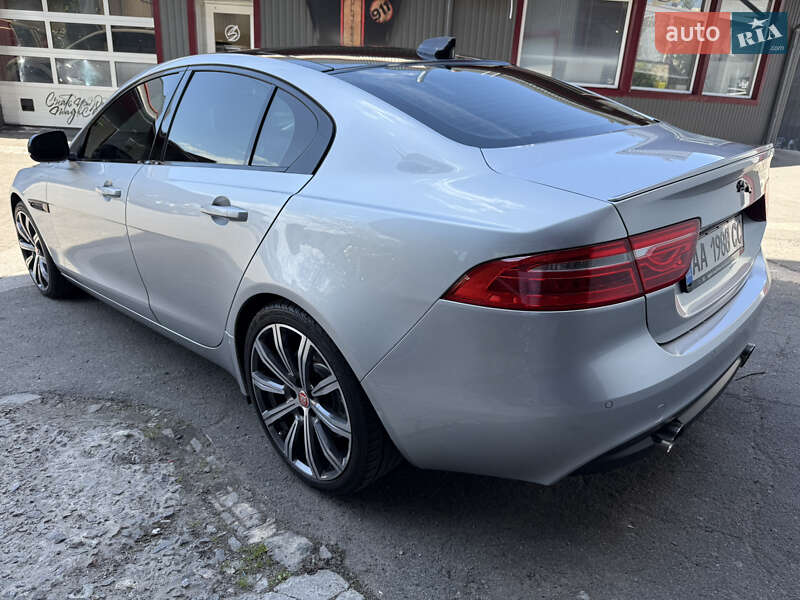 Седан Jaguar XE 2016 в Киеве фото 35 Седан Jaguar XE 2016 в Киеве