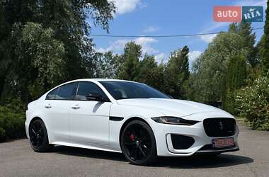 Седан Jaguar XE 2024 в Киеве